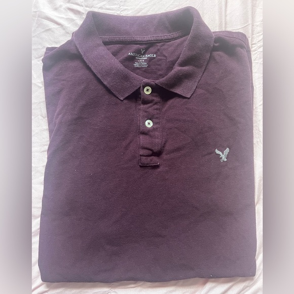 American Eagle Burgundy Tee - Picture 6 of 6